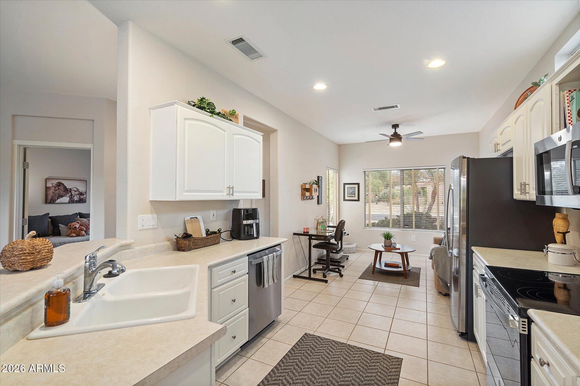 15104 W PINEHURST Lane