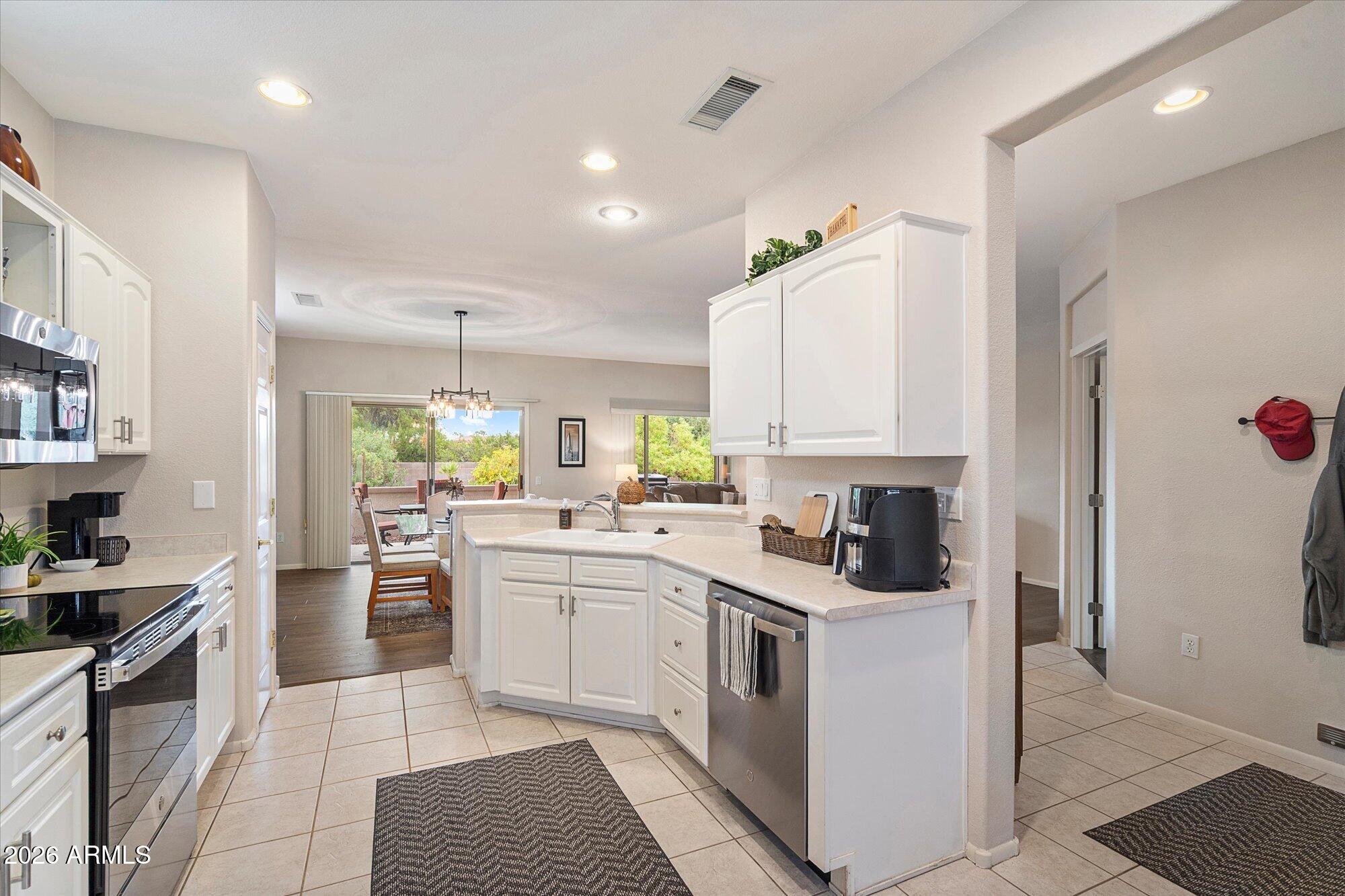 15104 W PINEHURST Lane