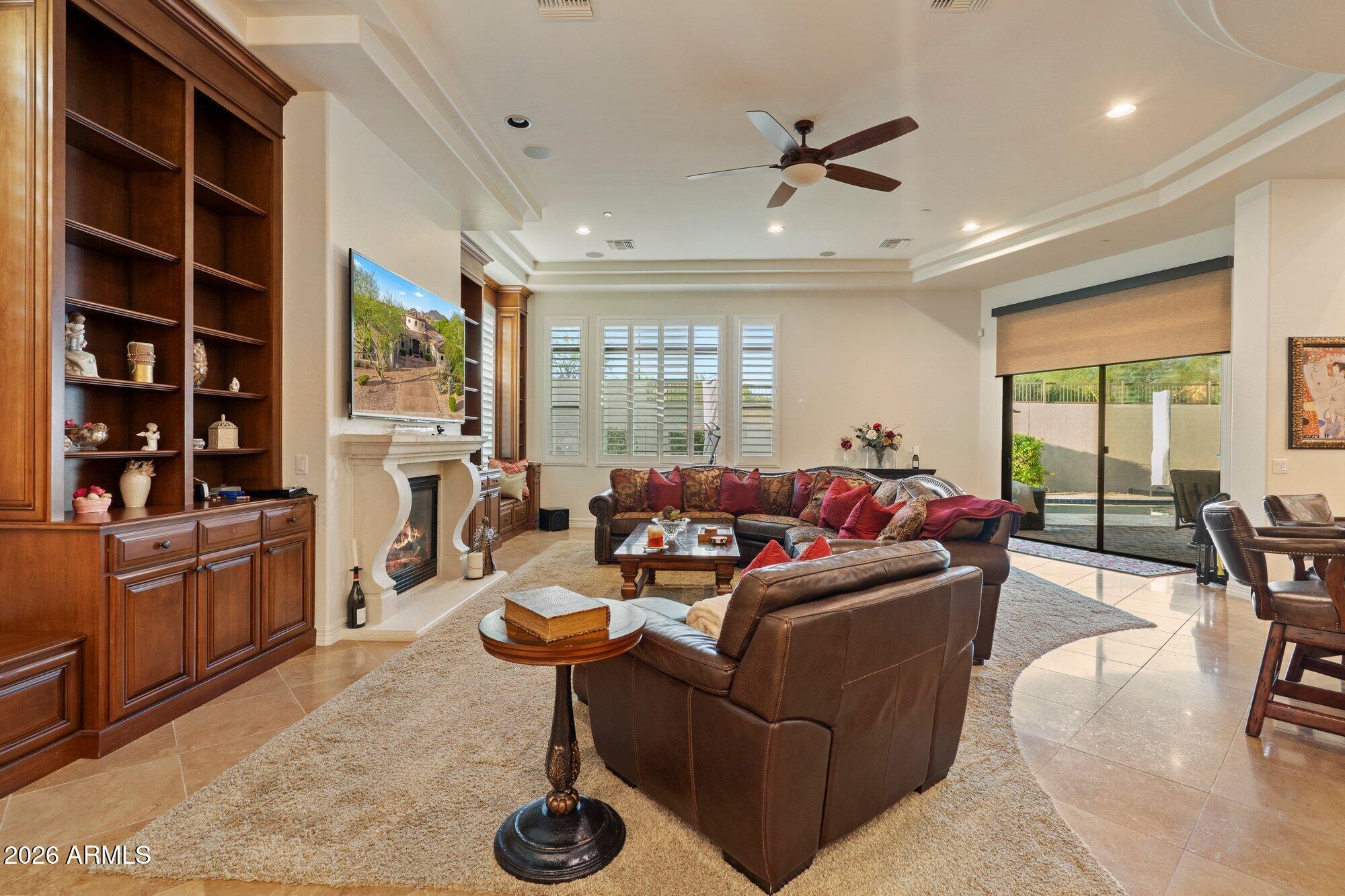 9894 E DESERT BEAUTY Drive