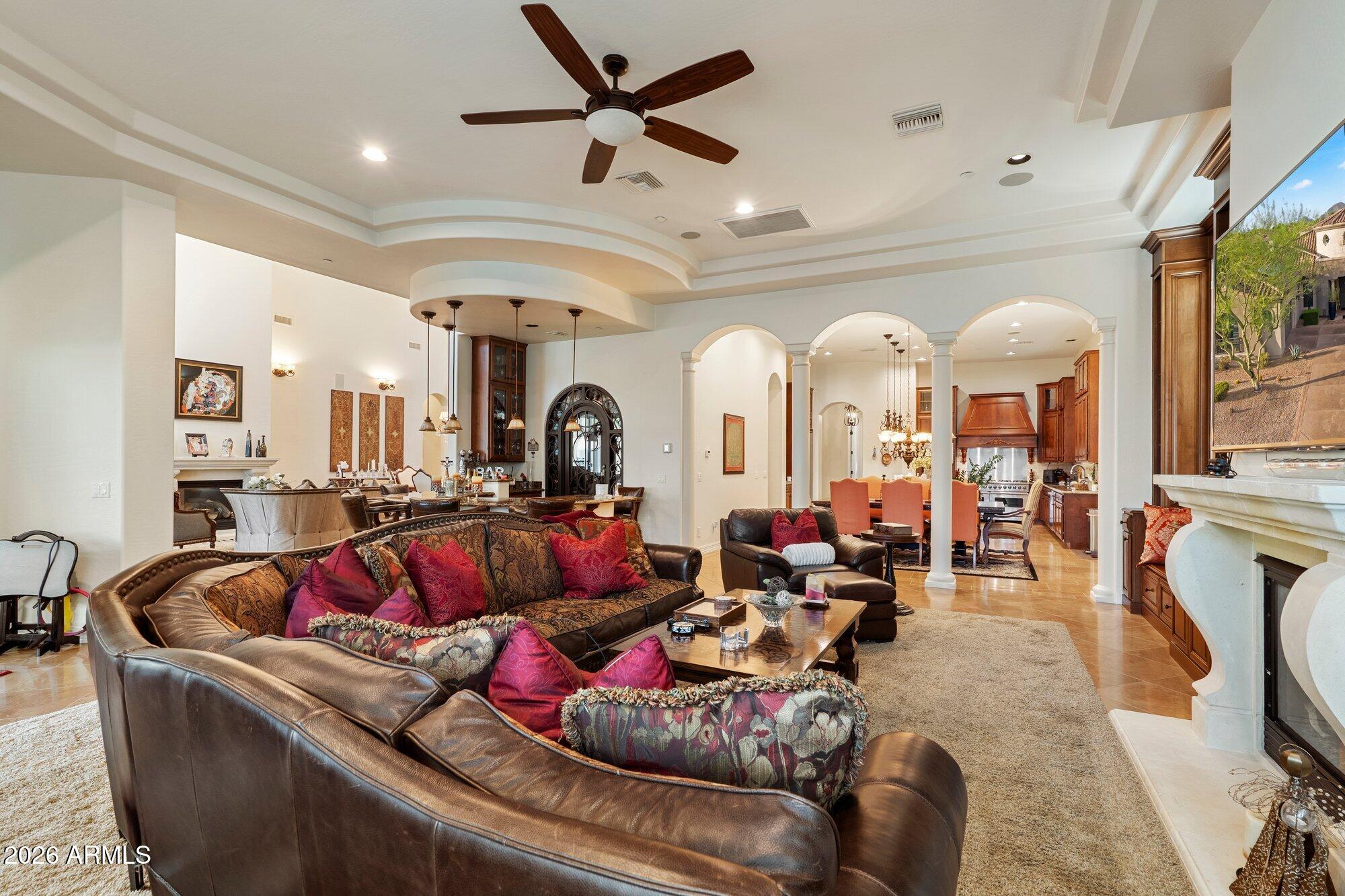 9894 E DESERT BEAUTY Drive