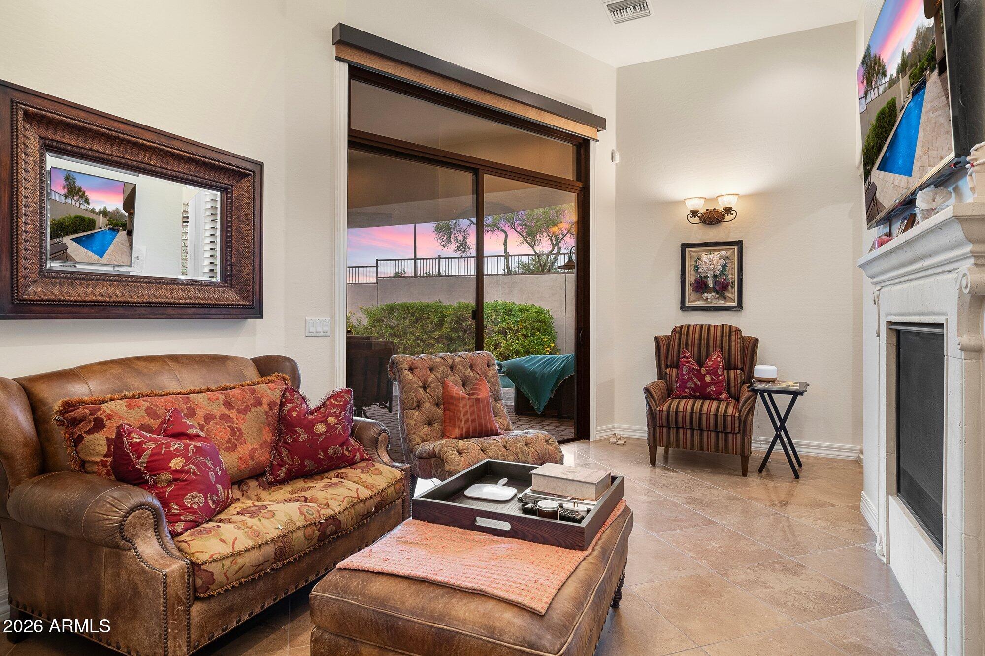 9894 E DESERT BEAUTY Drive