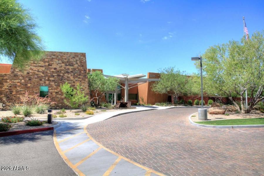 3911 E Cat Balue Drive