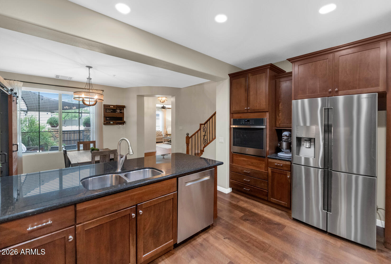 3911 E Cat Balue Drive