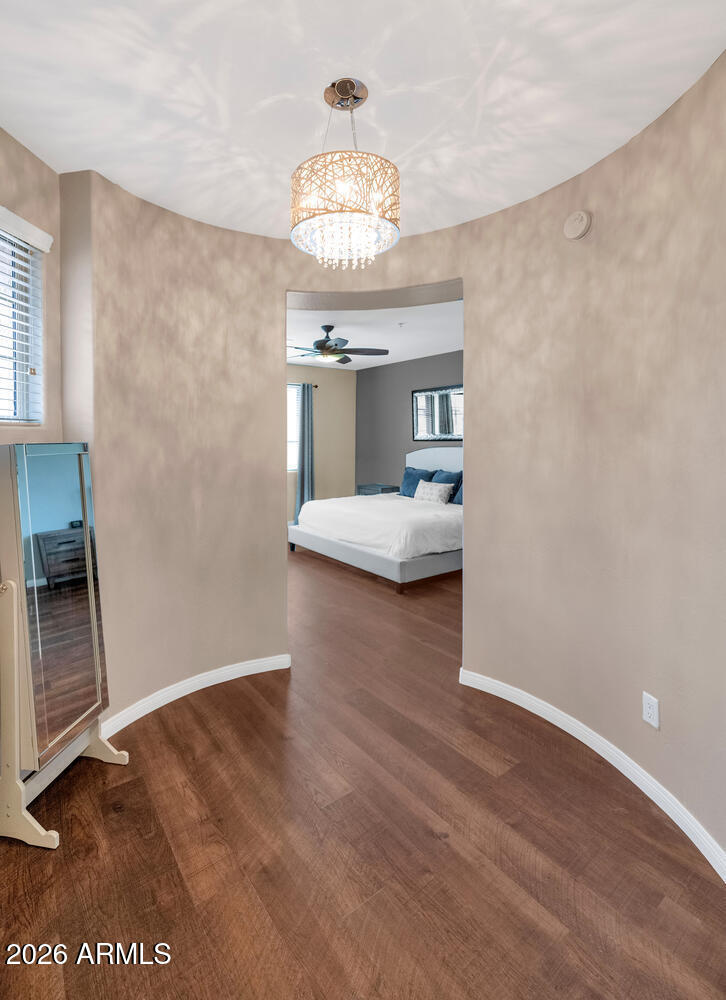 3911 E Cat Balue Drive