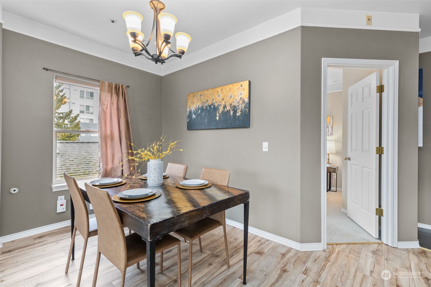 3271 SW Avalon Way #302