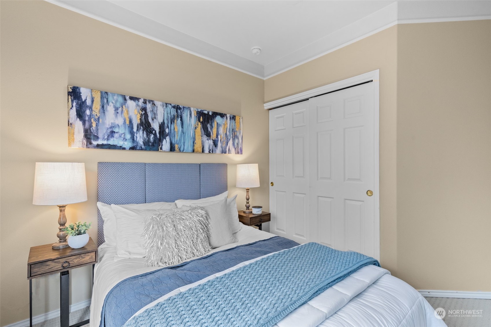 3271 SW Avalon Way #302