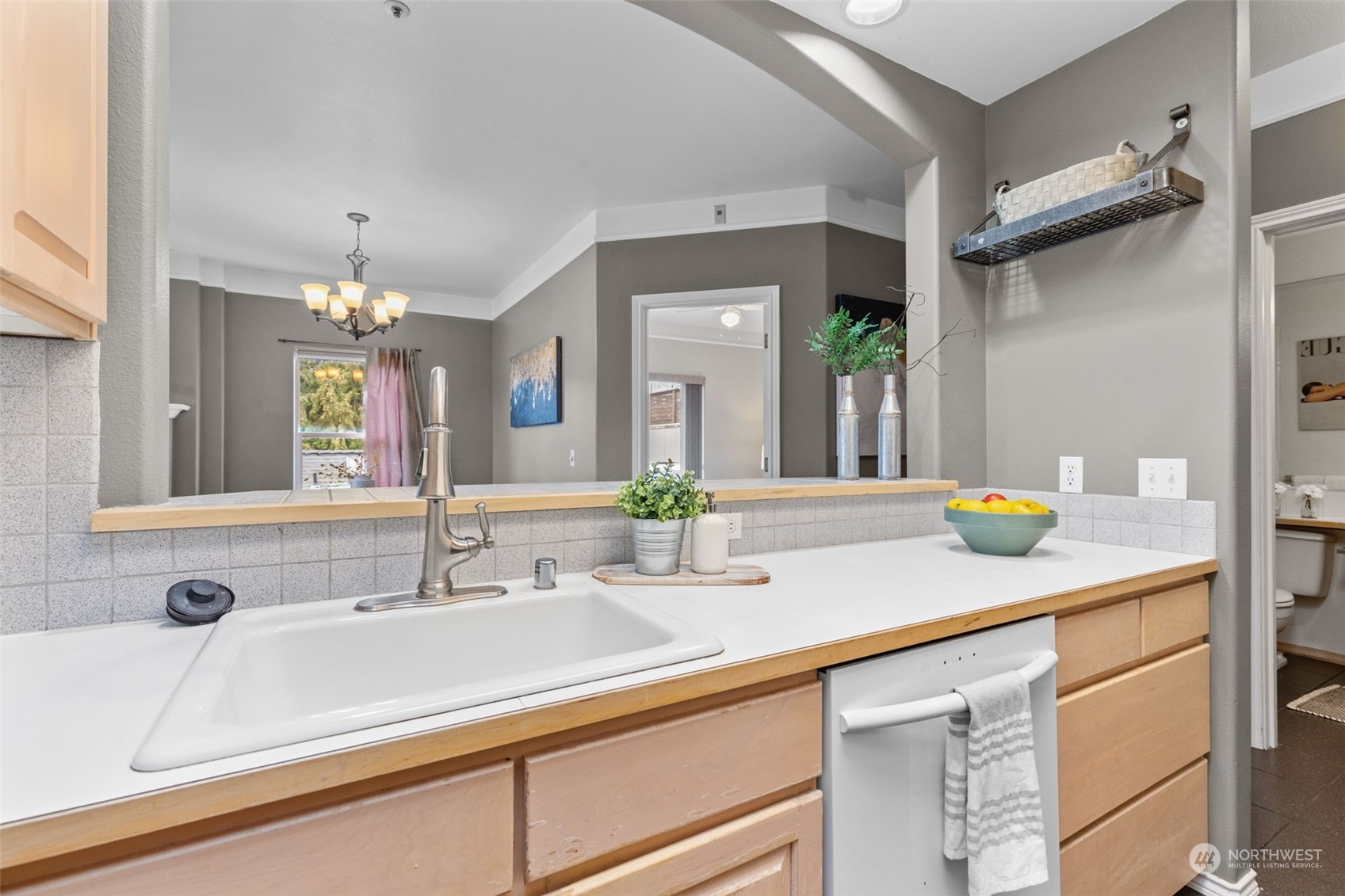 3271 SW Avalon Way #302