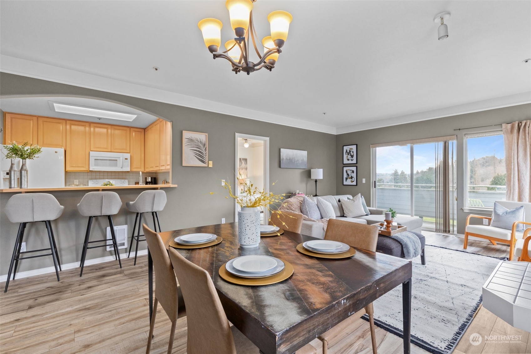 3271 SW Avalon Way #302