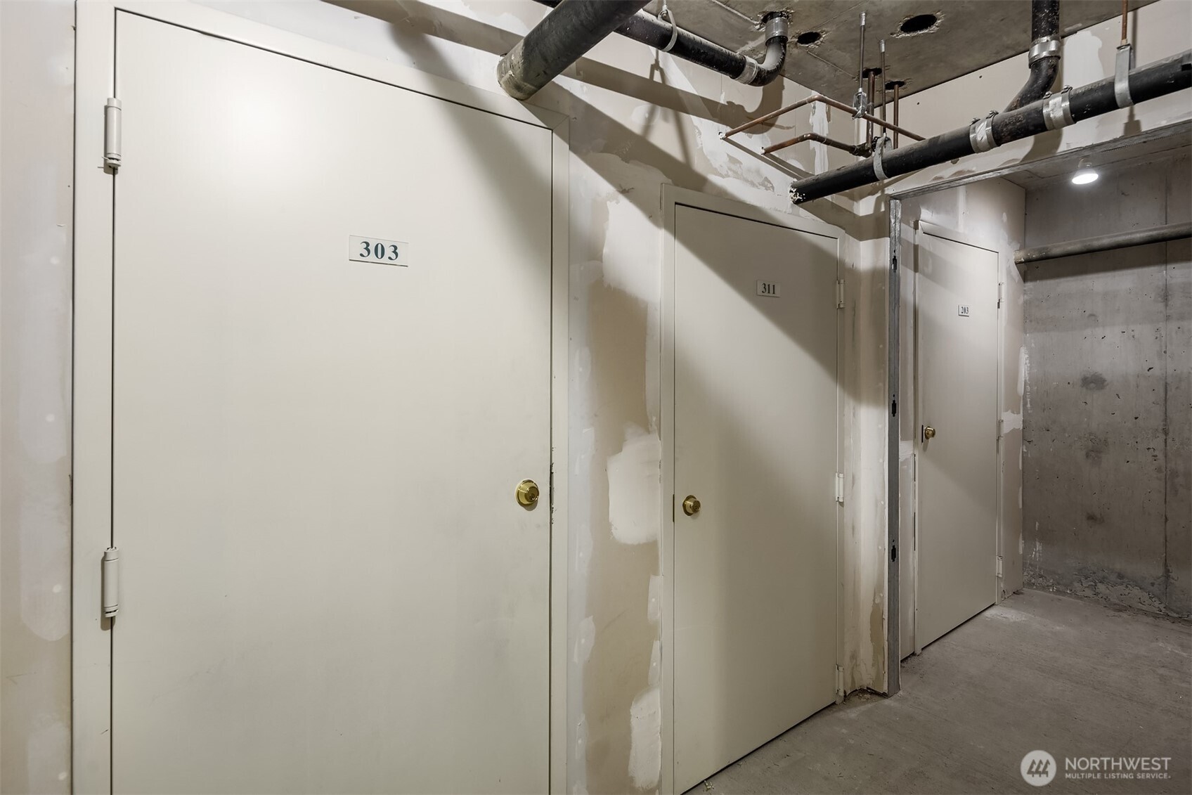 1417 Queen Anne Avenue N Unit: 303