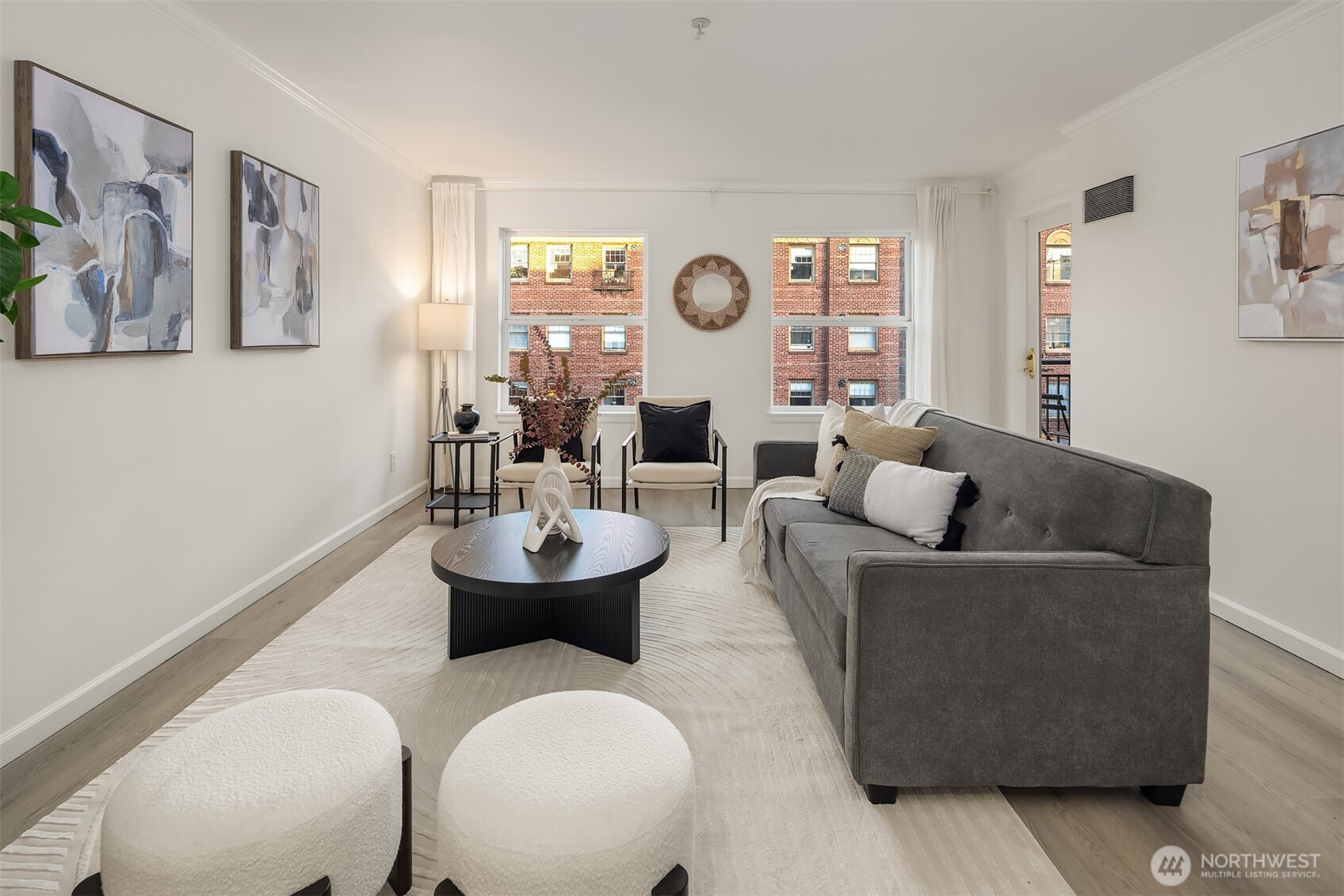 1417 Queen Anne Avenue N Unit: 303