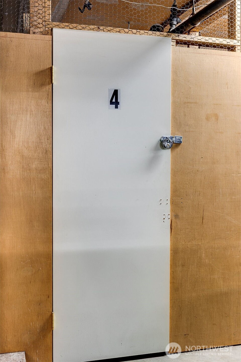 121 S Jackson Street Unit: 4