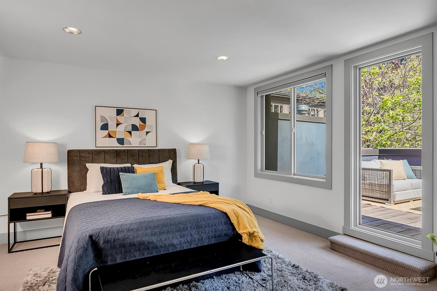 121 S Jackson Street Unit: 4