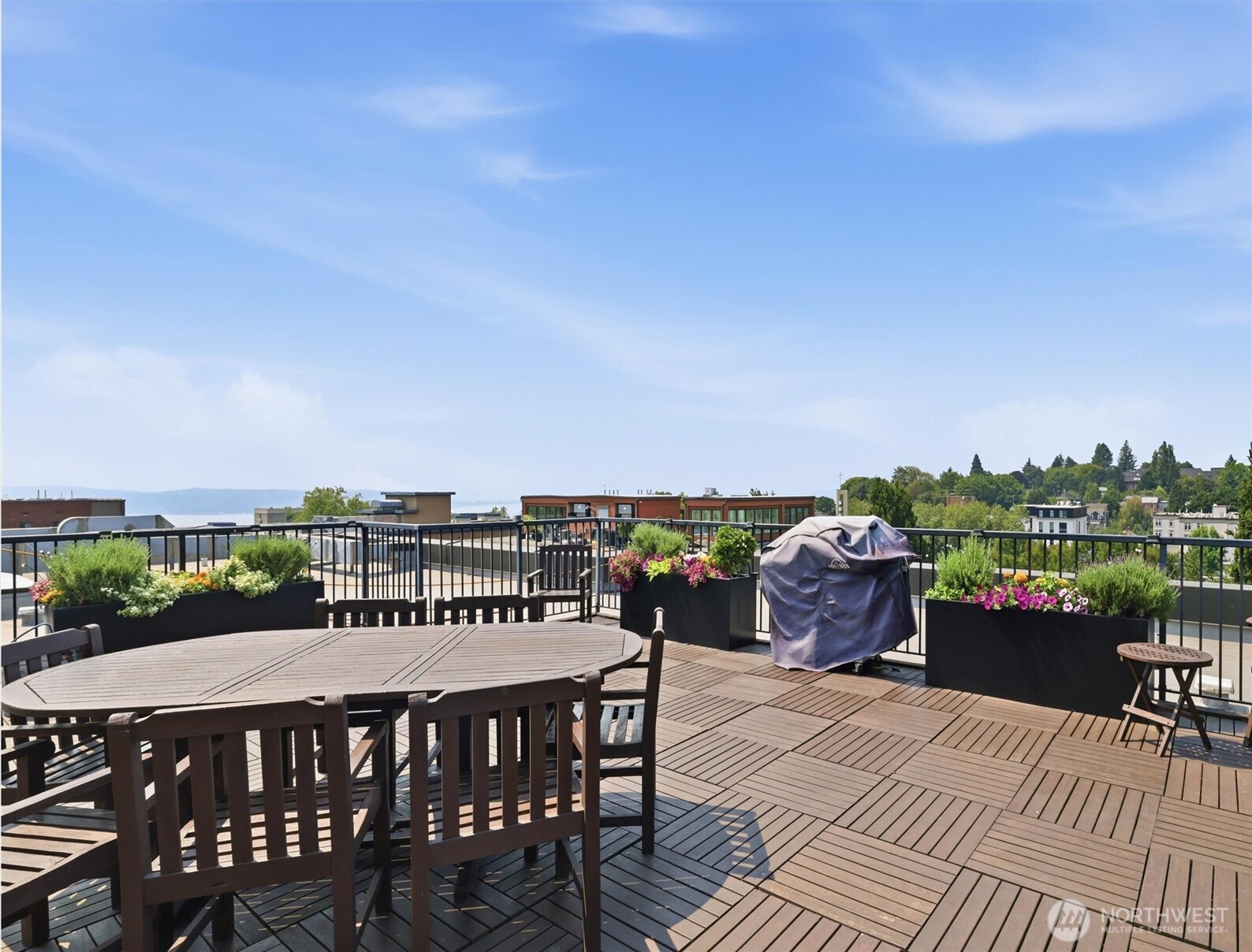 1417 Queen Anne Avenue N Unit: 303