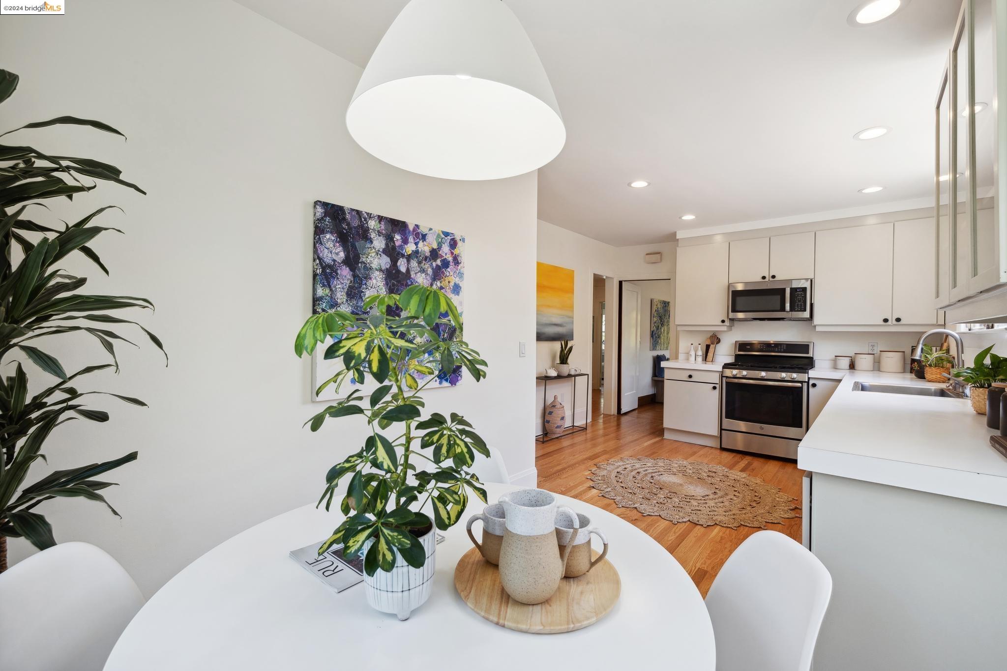 1719 Buena Ave