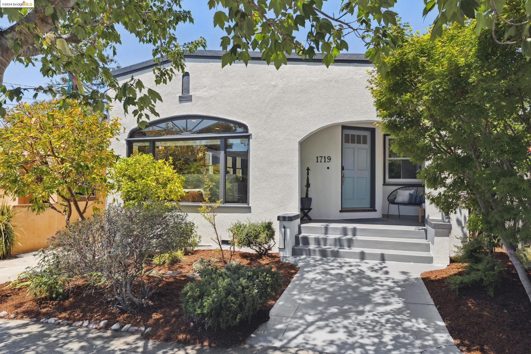 1719 Buena Ave