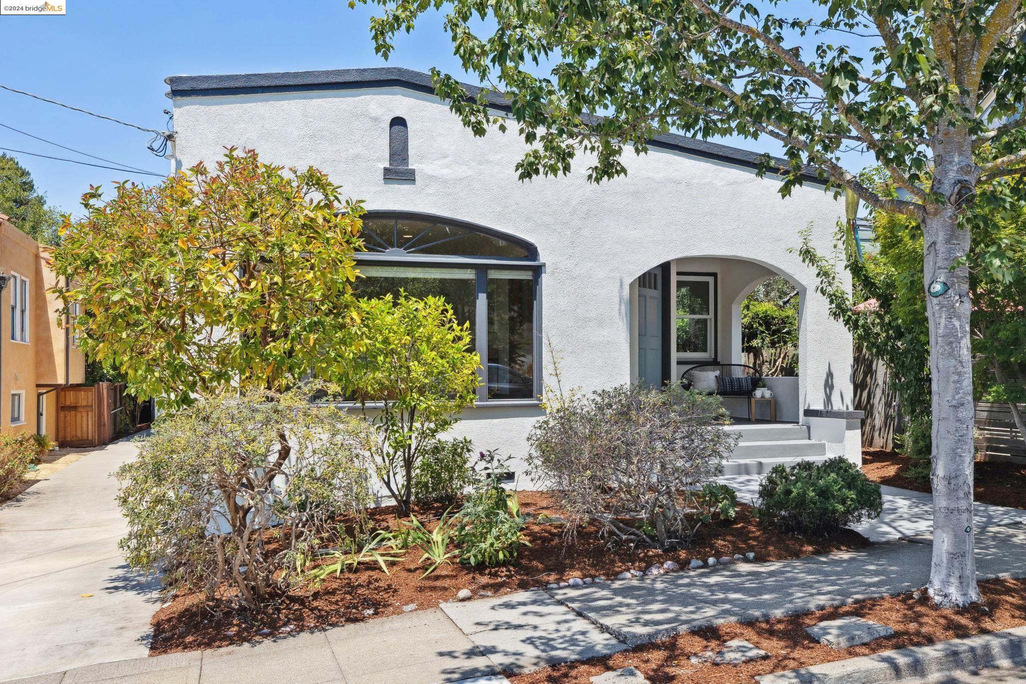 1719 Buena Ave