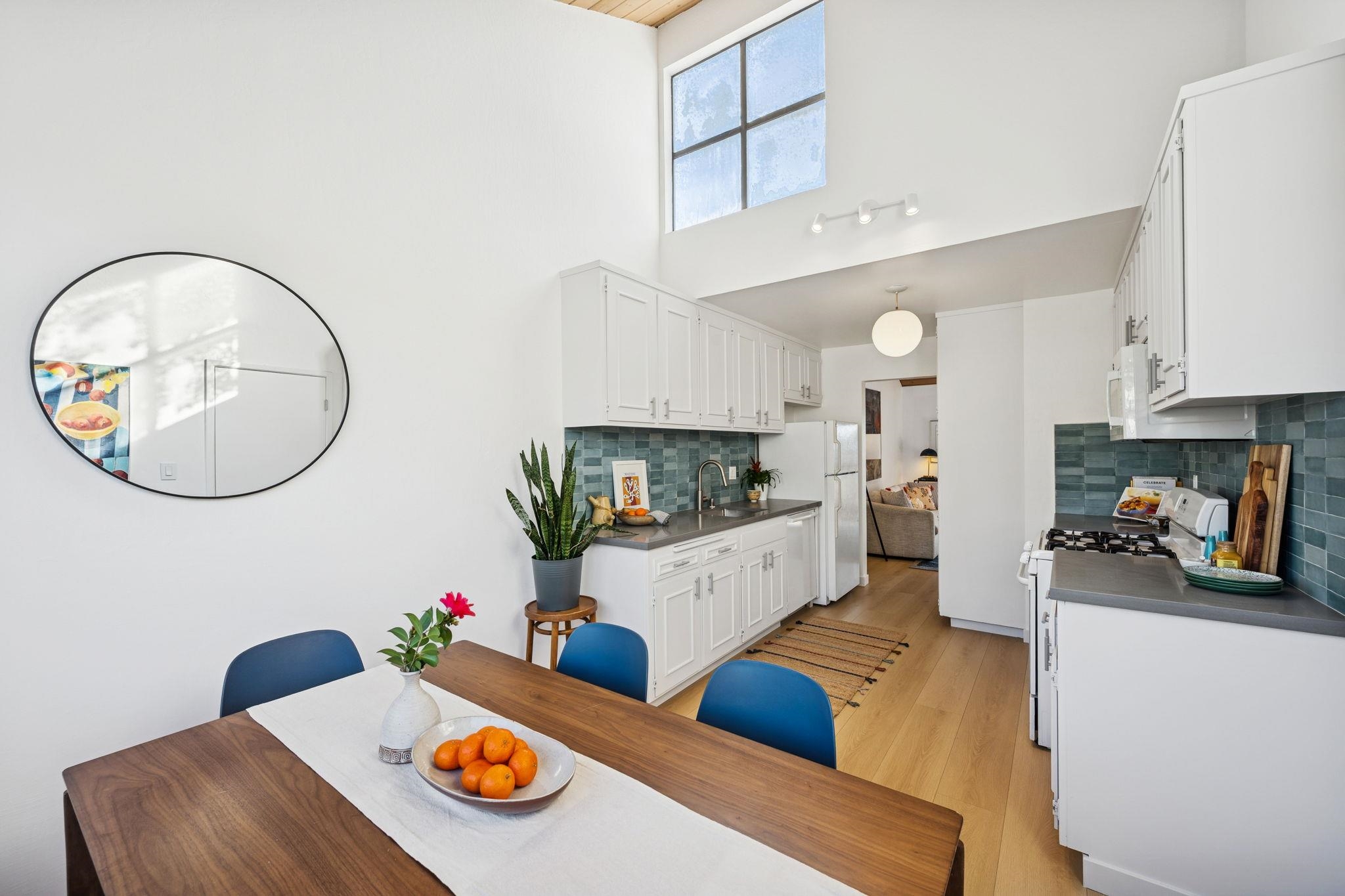 1372 Henry Street