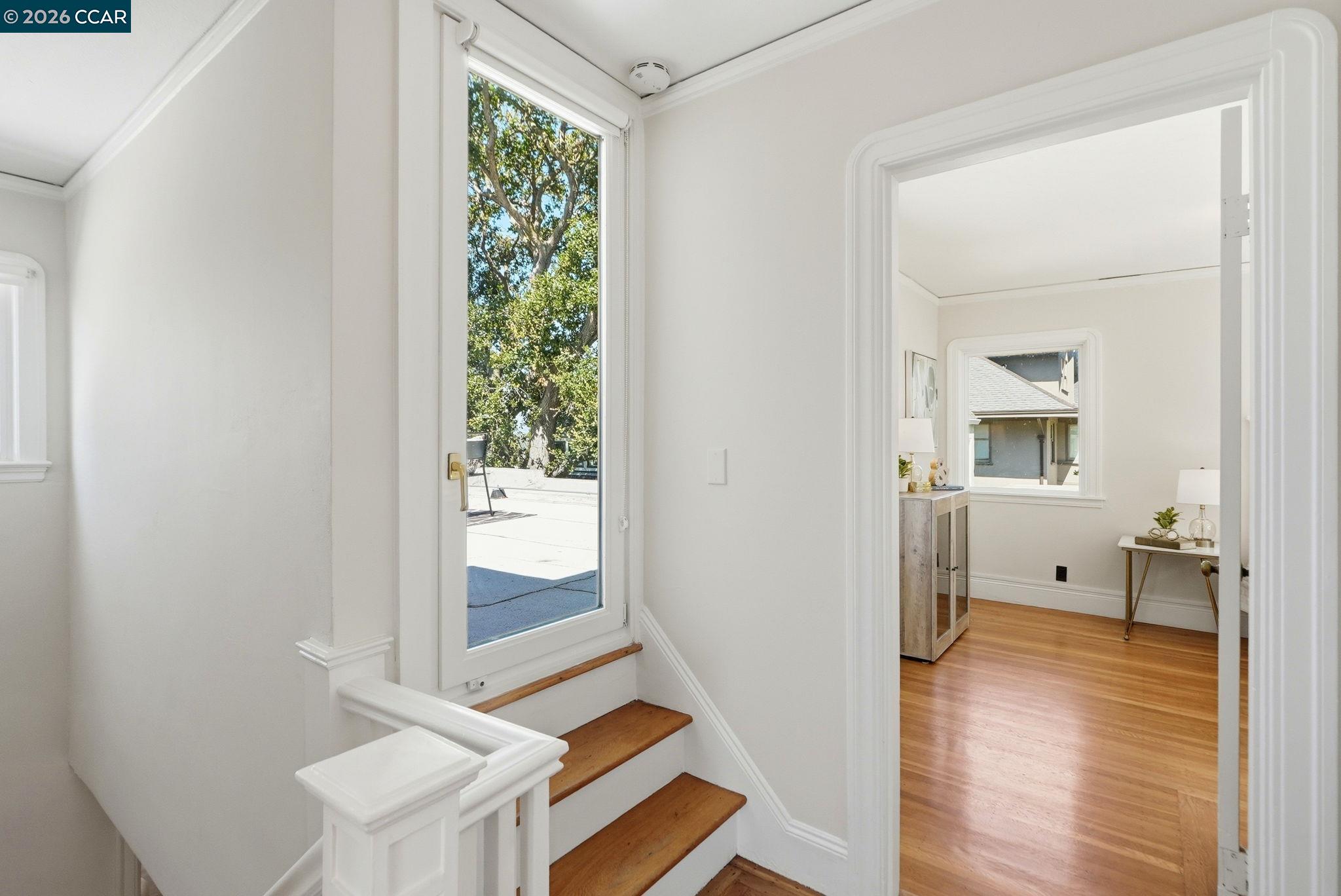 899 Arlington Ave.