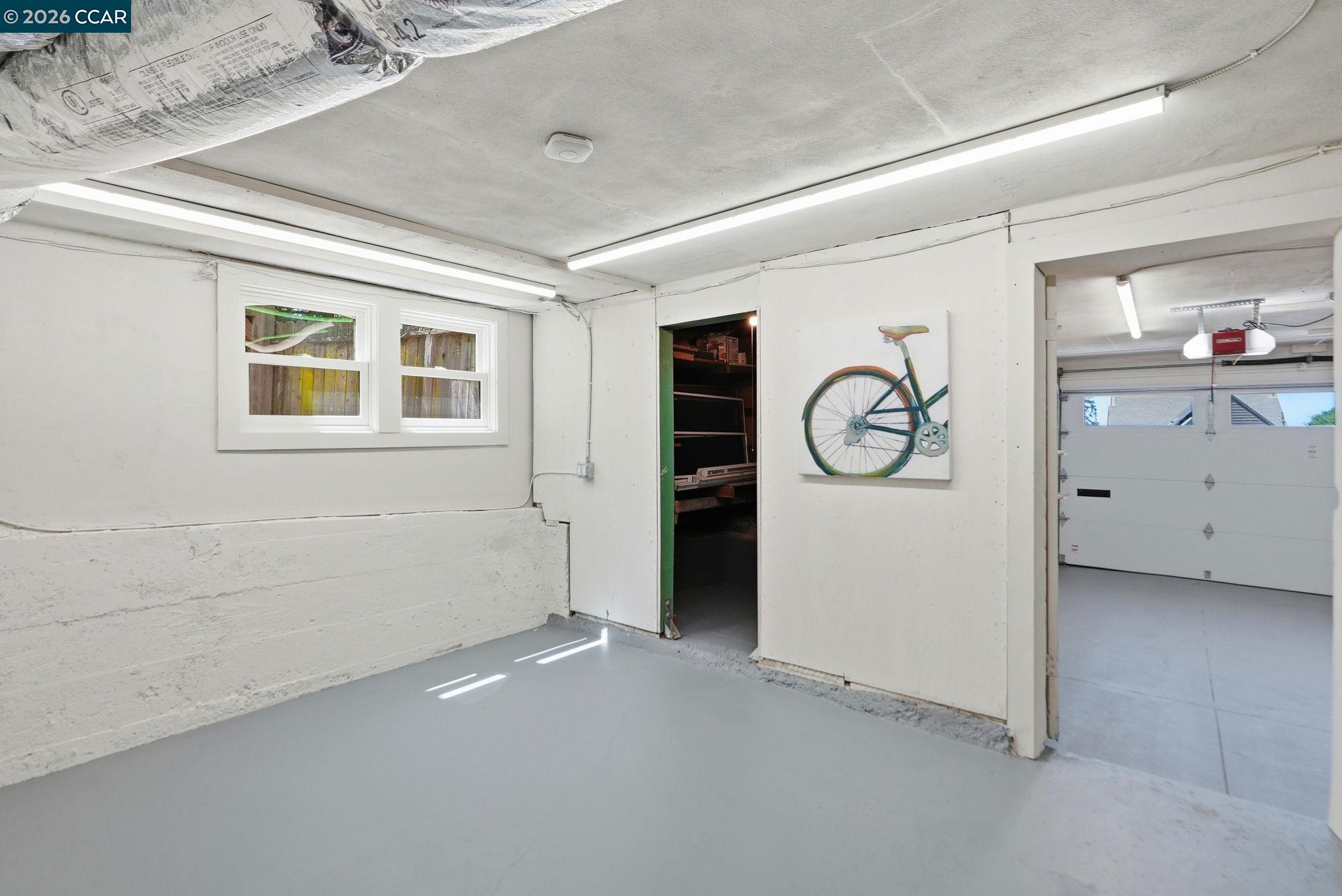 899 Arlington Ave.