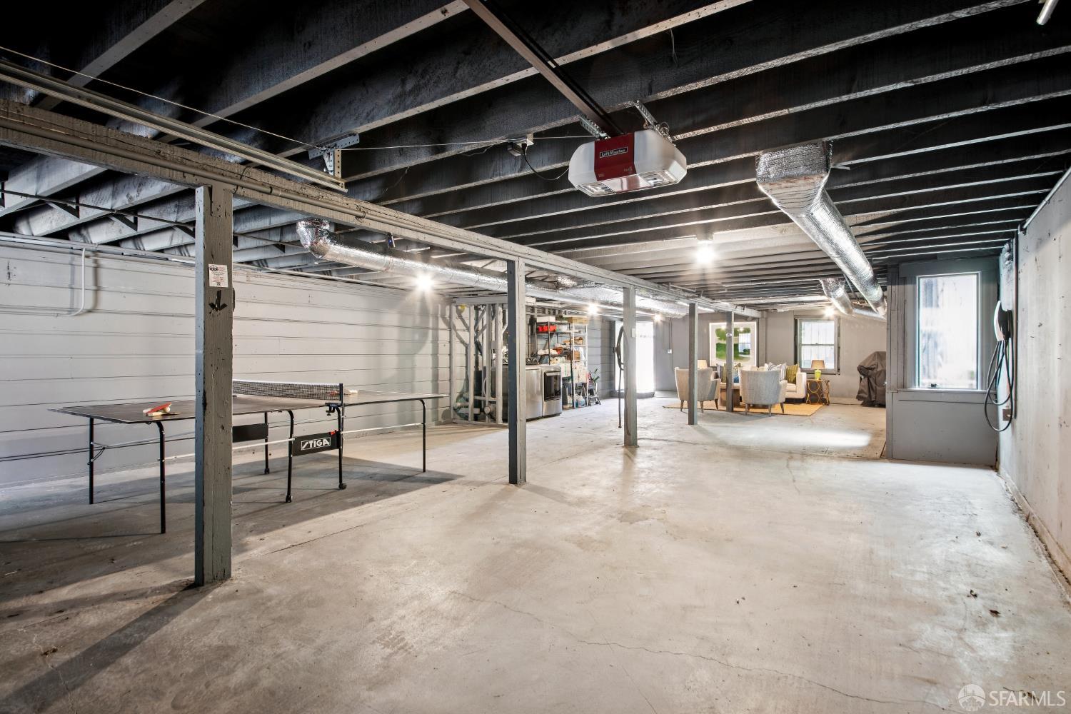1035 Natoma Street