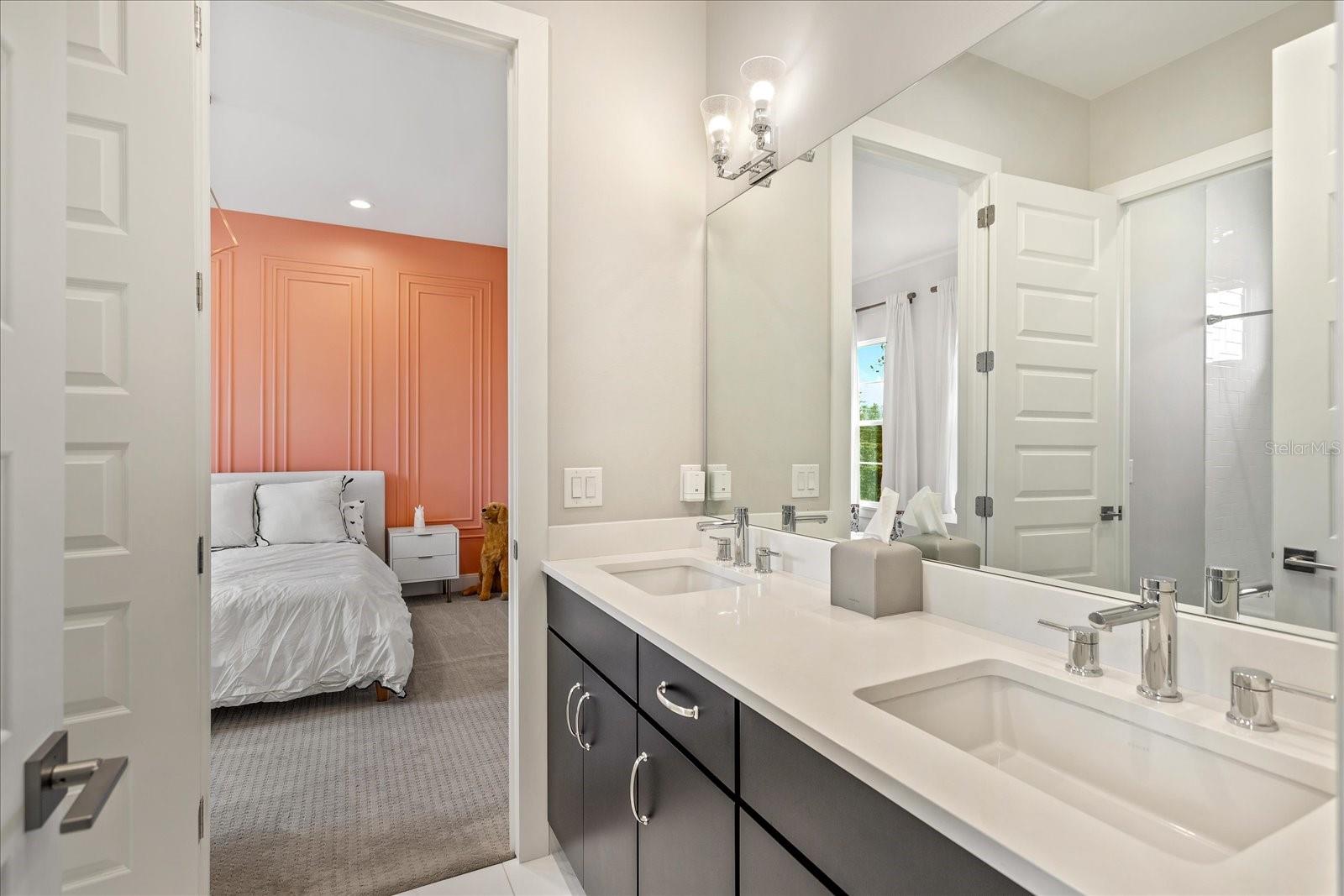 2205 LAKE SYLVAN OAKS CT