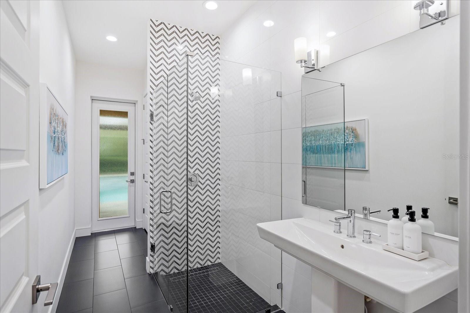 2205 LAKE SYLVAN OAKS CT