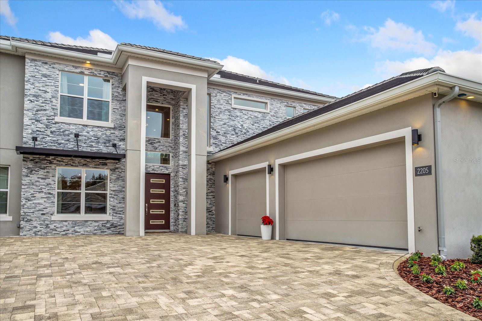 2205 LAKE SYLVAN OAKS CT