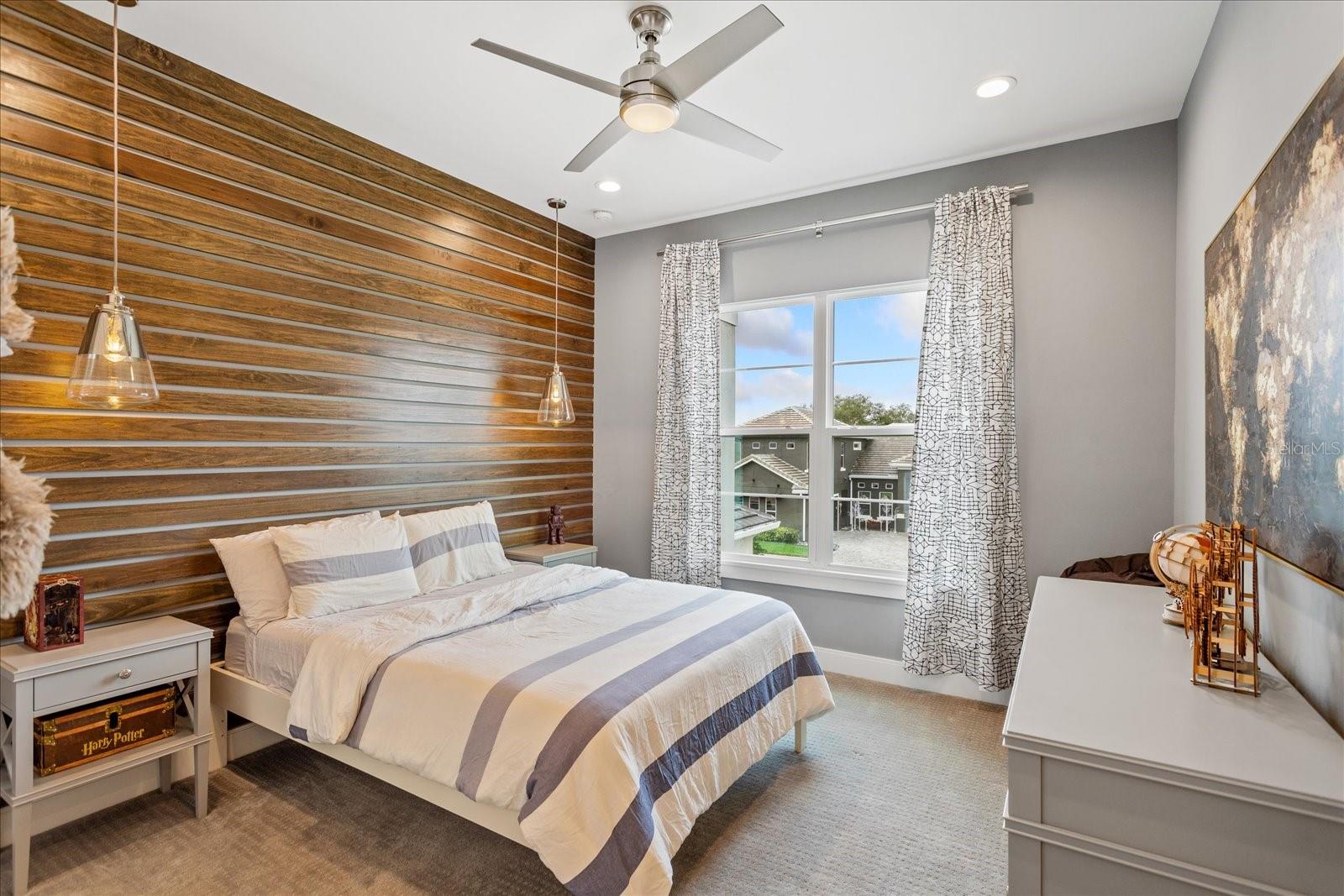 2205 LAKE SYLVAN OAKS CT