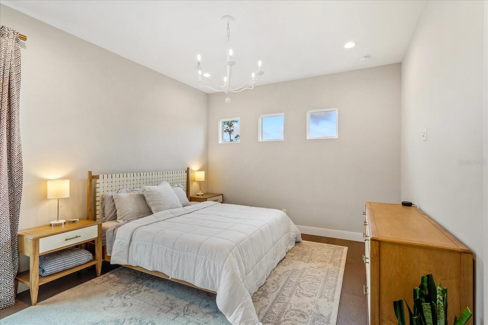 2205 LAKE SYLVAN OAKS CT