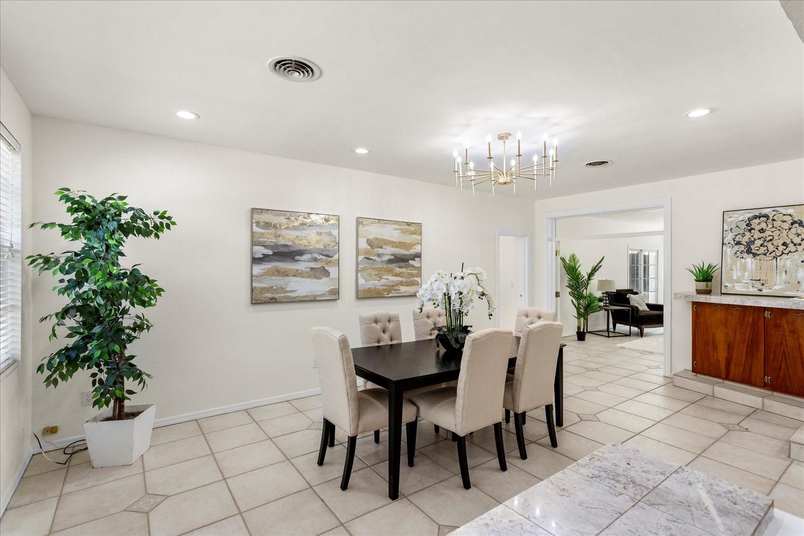 105 JOHN ANDERSON DR