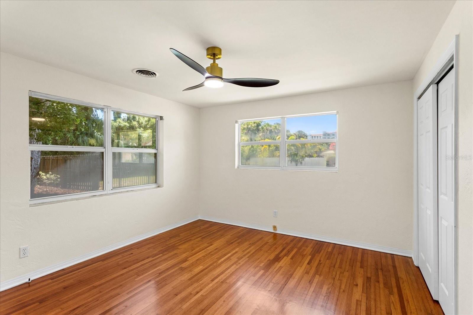 105 JOHN ANDERSON DR