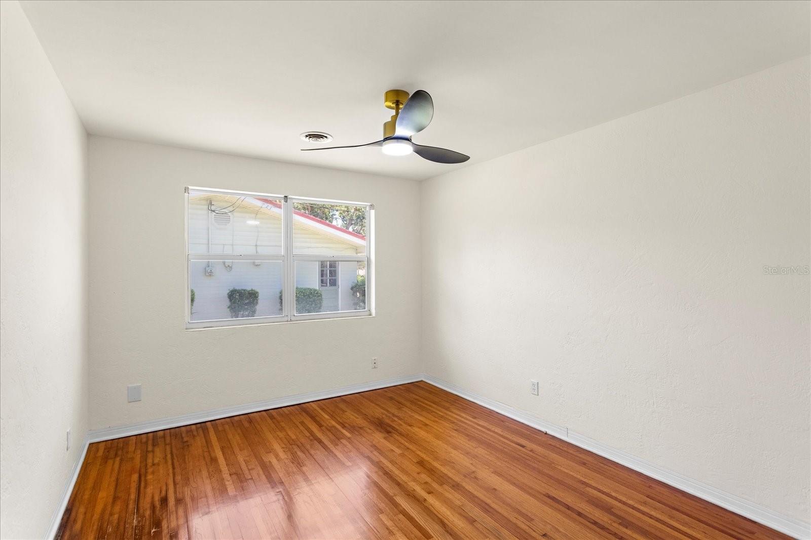 105 JOHN ANDERSON DR