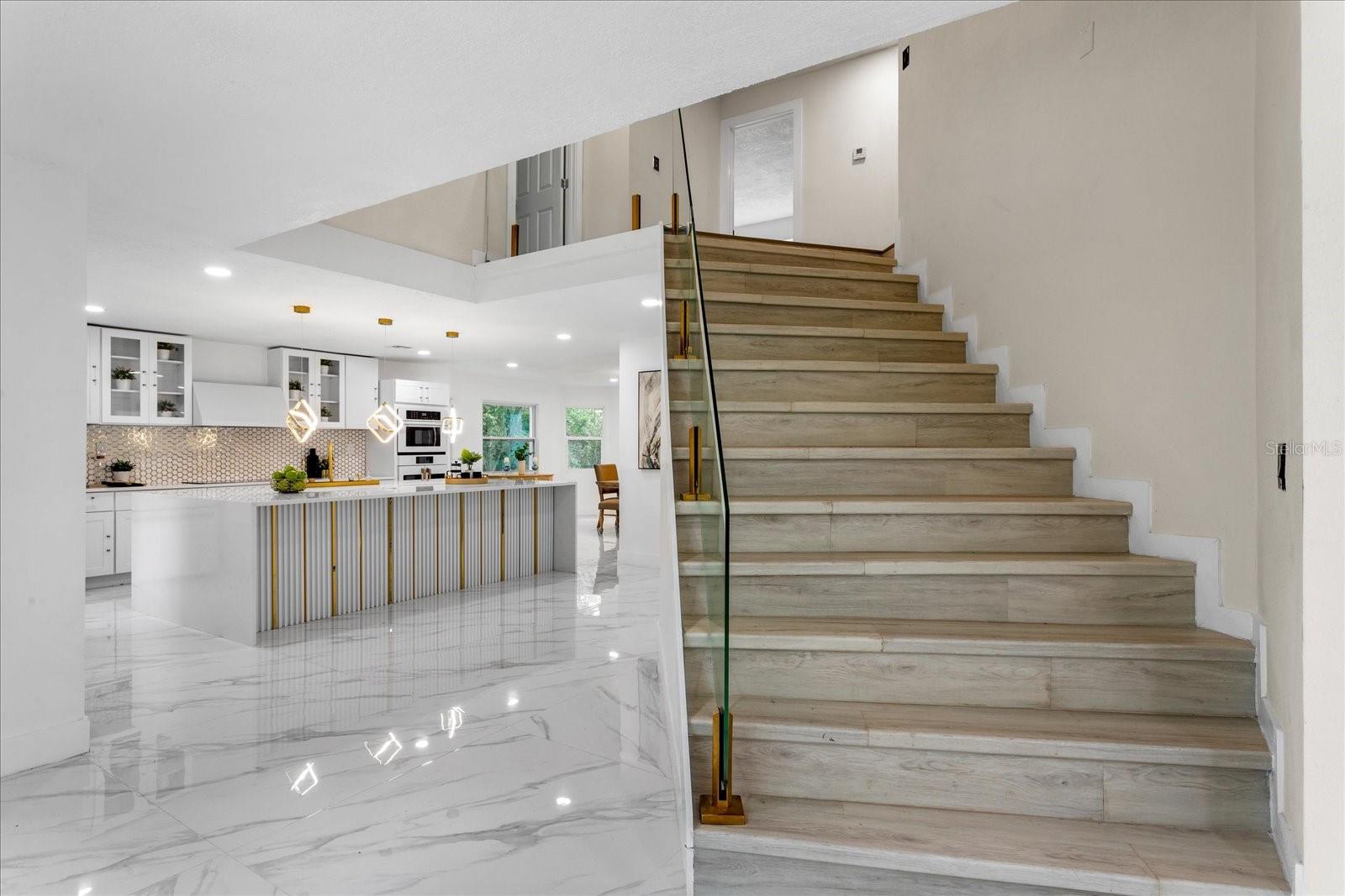 305 SWEETWATER CLUB CIR