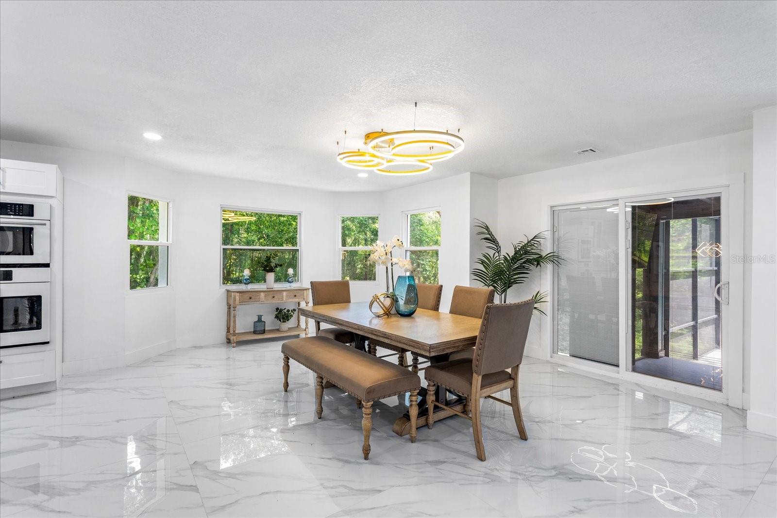 305 SWEETWATER CLUB CIR