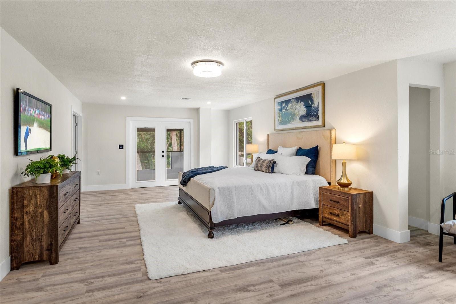 305 SWEETWATER CLUB CIR