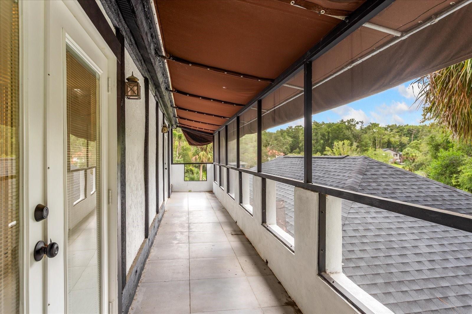 305 SWEETWATER CLUB CIR