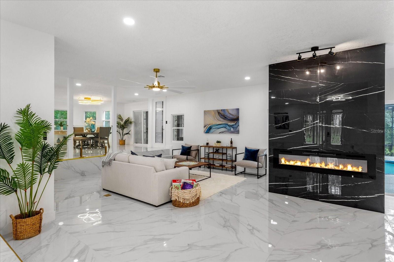 305 SWEETWATER CLUB CIR