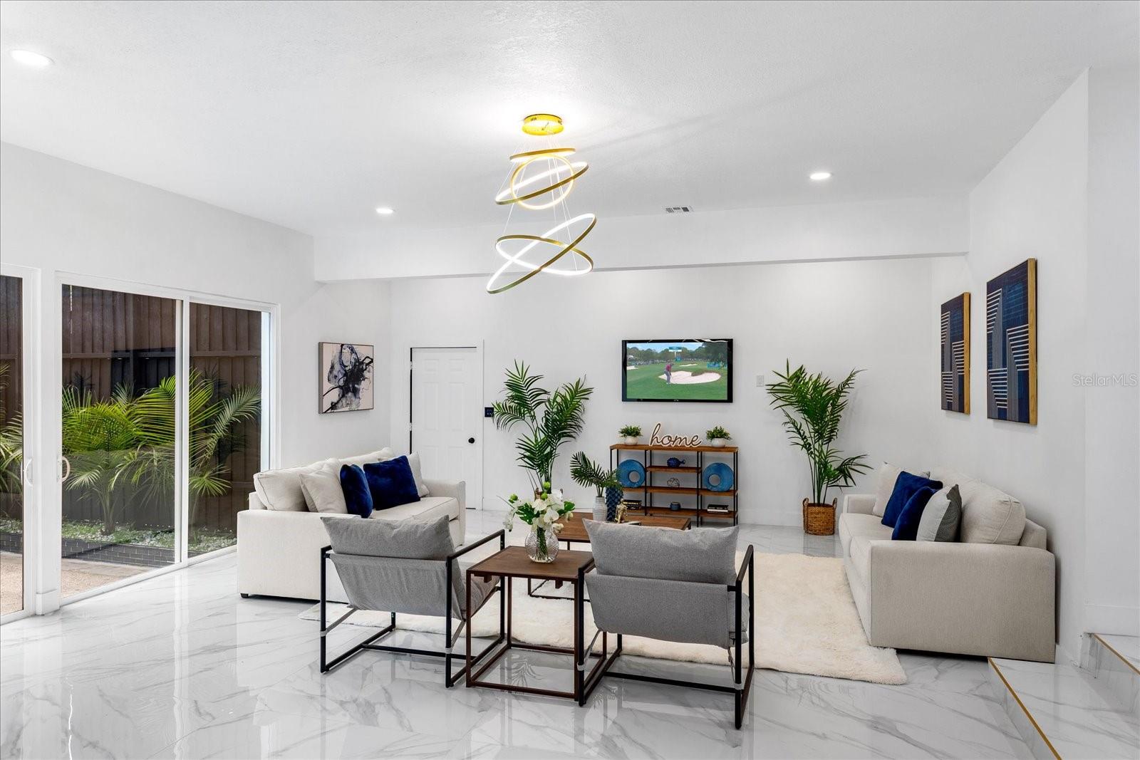 305 SWEETWATER CLUB CIR