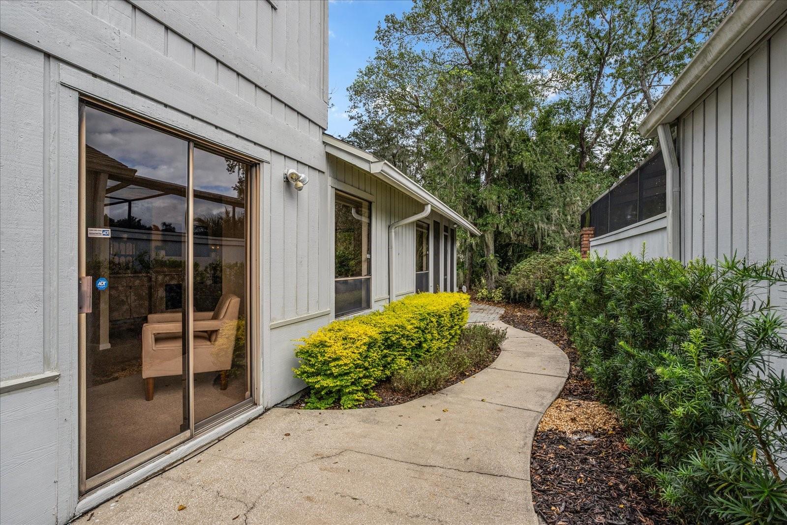 2674 BENT HICKORY CIR