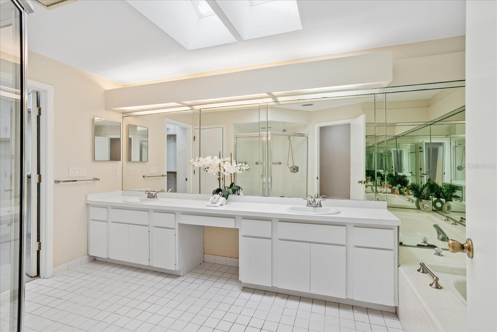 2674 BENT HICKORY CIR