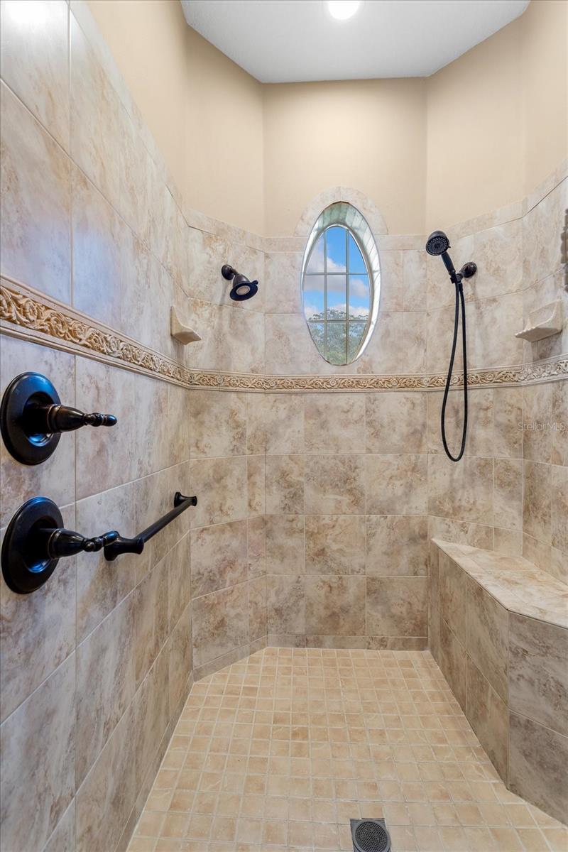 401 KENTUCKY BLUE CIR