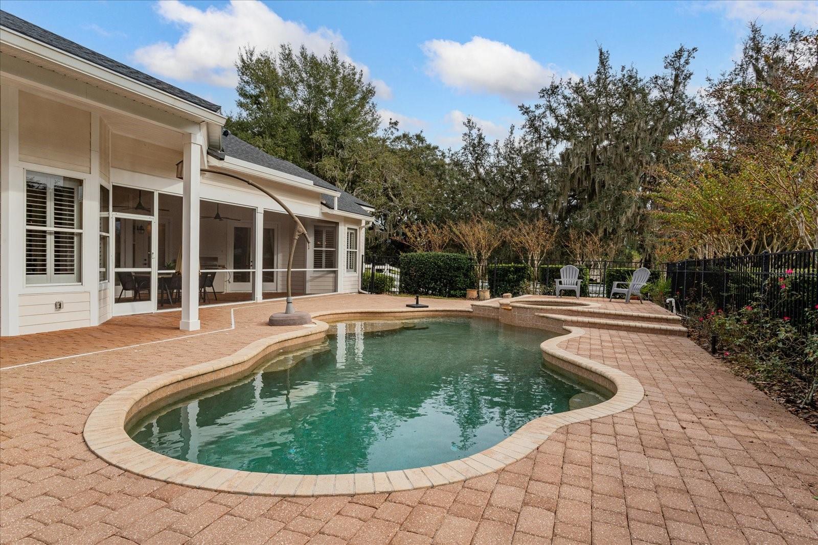 401 KENTUCKY BLUE CIR