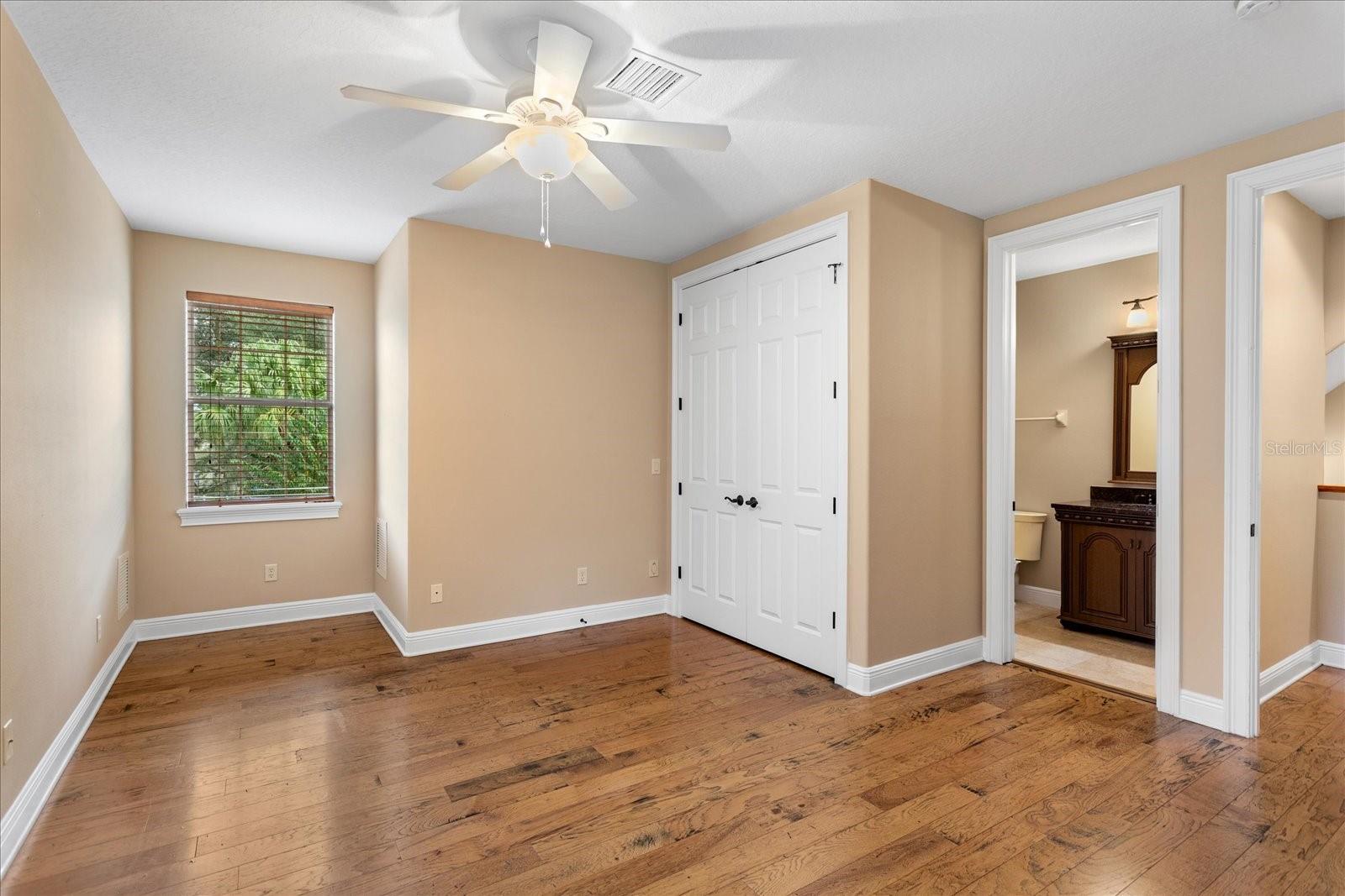 401 KENTUCKY BLUE CIR