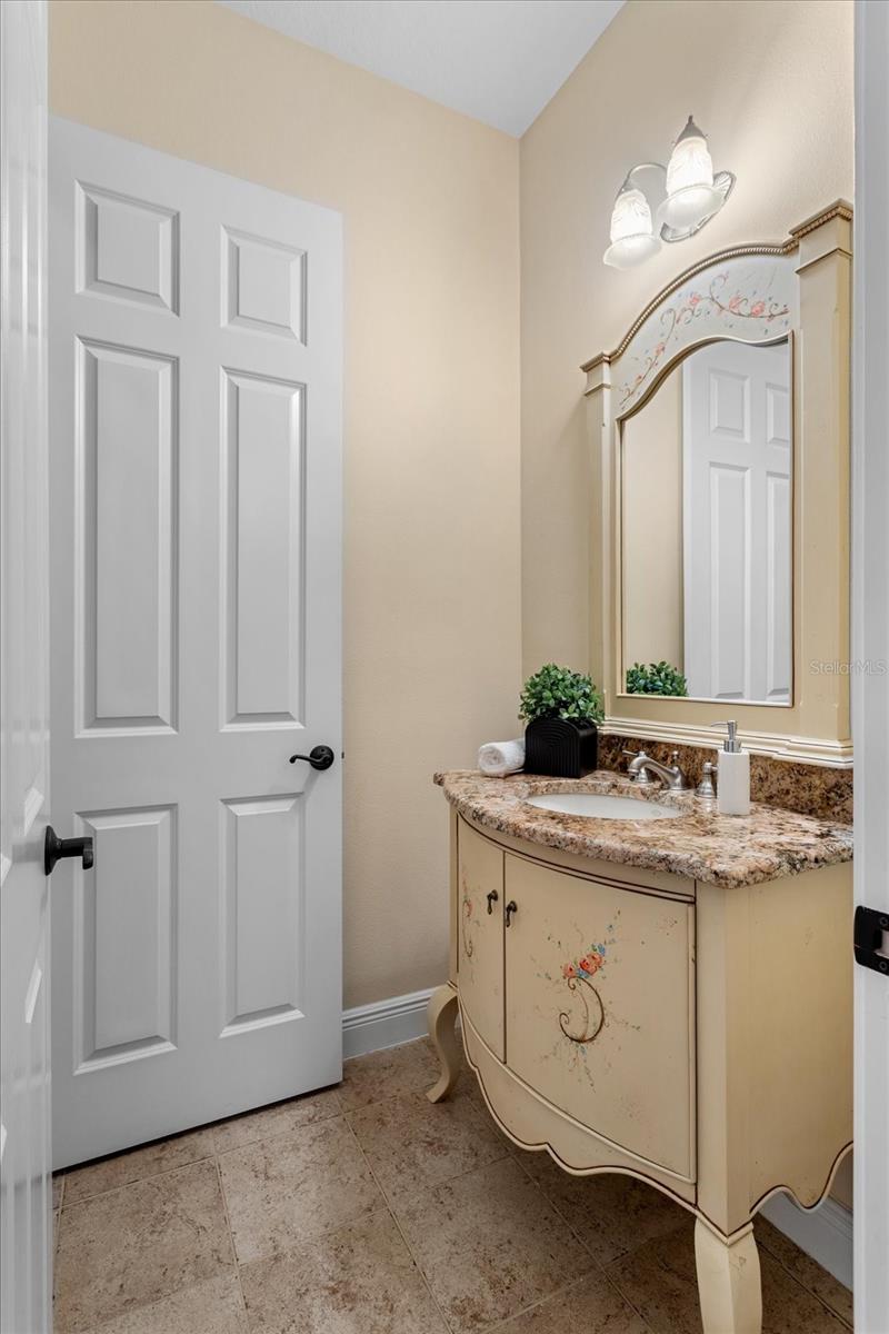 401 KENTUCKY BLUE CIR