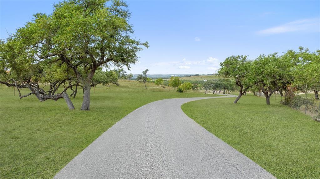 1900 Byrd Ranch RD