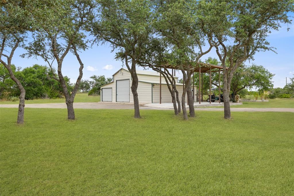 1900 Byrd Ranch RD