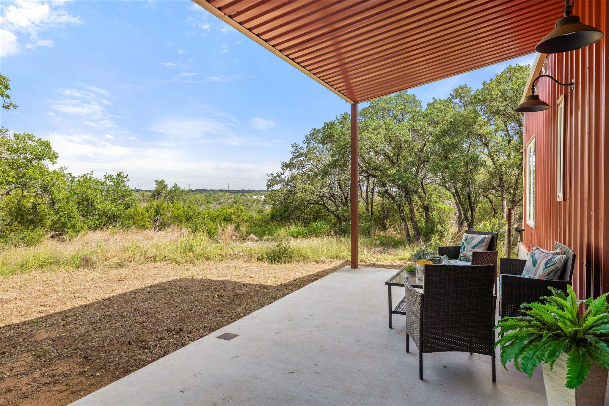101 Rough Hollow DR