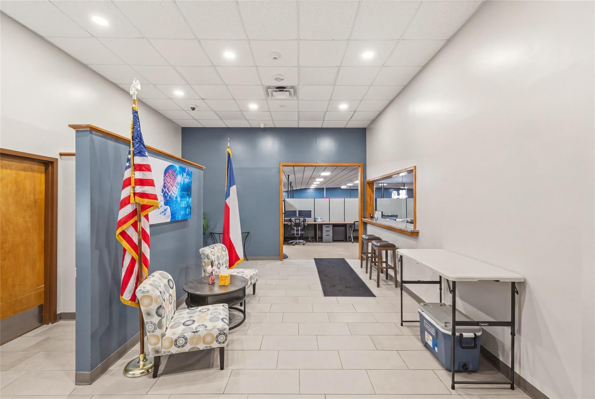 1506 N US HWY 281