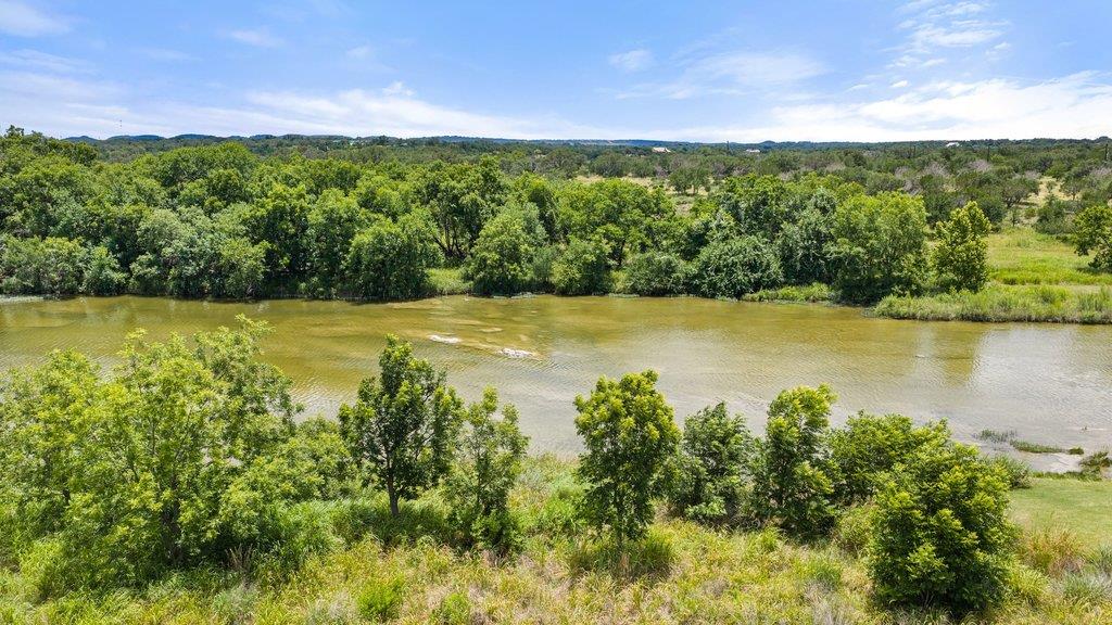 784 River View DR