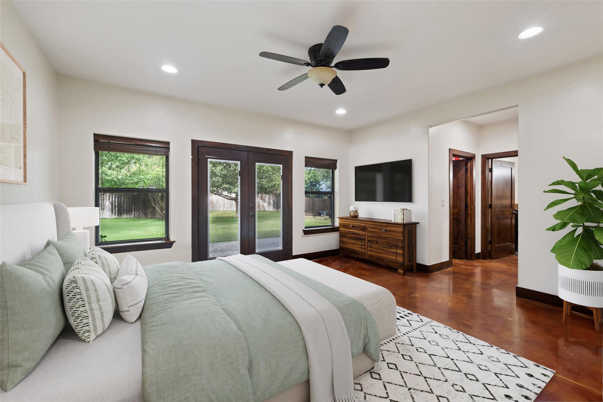 106 Leaning Oak CIR